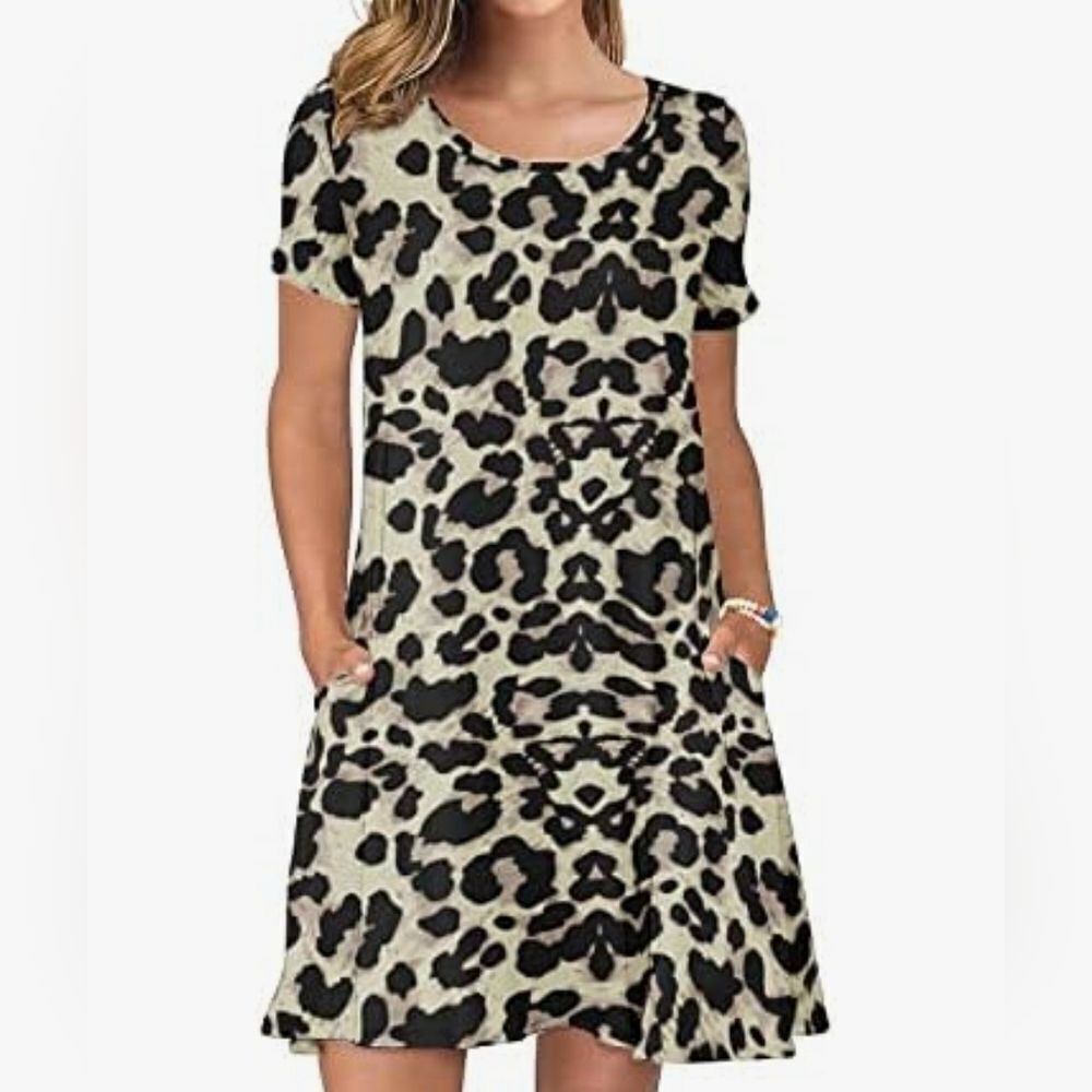 Korsis Animal Print Round Neck Swing Short Sleeve Jersey Dress